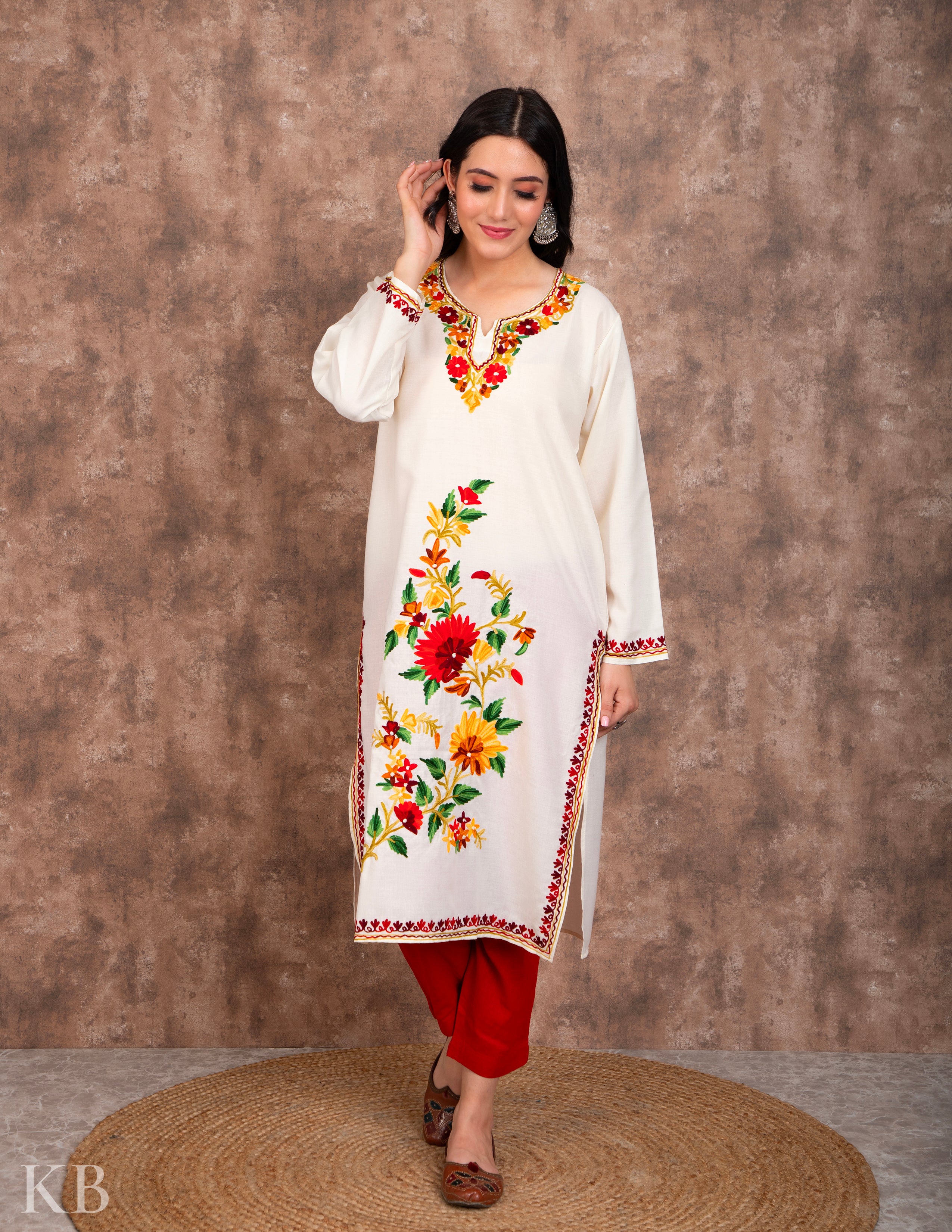 White kashmiri Woolen Suit | Kashmir Market